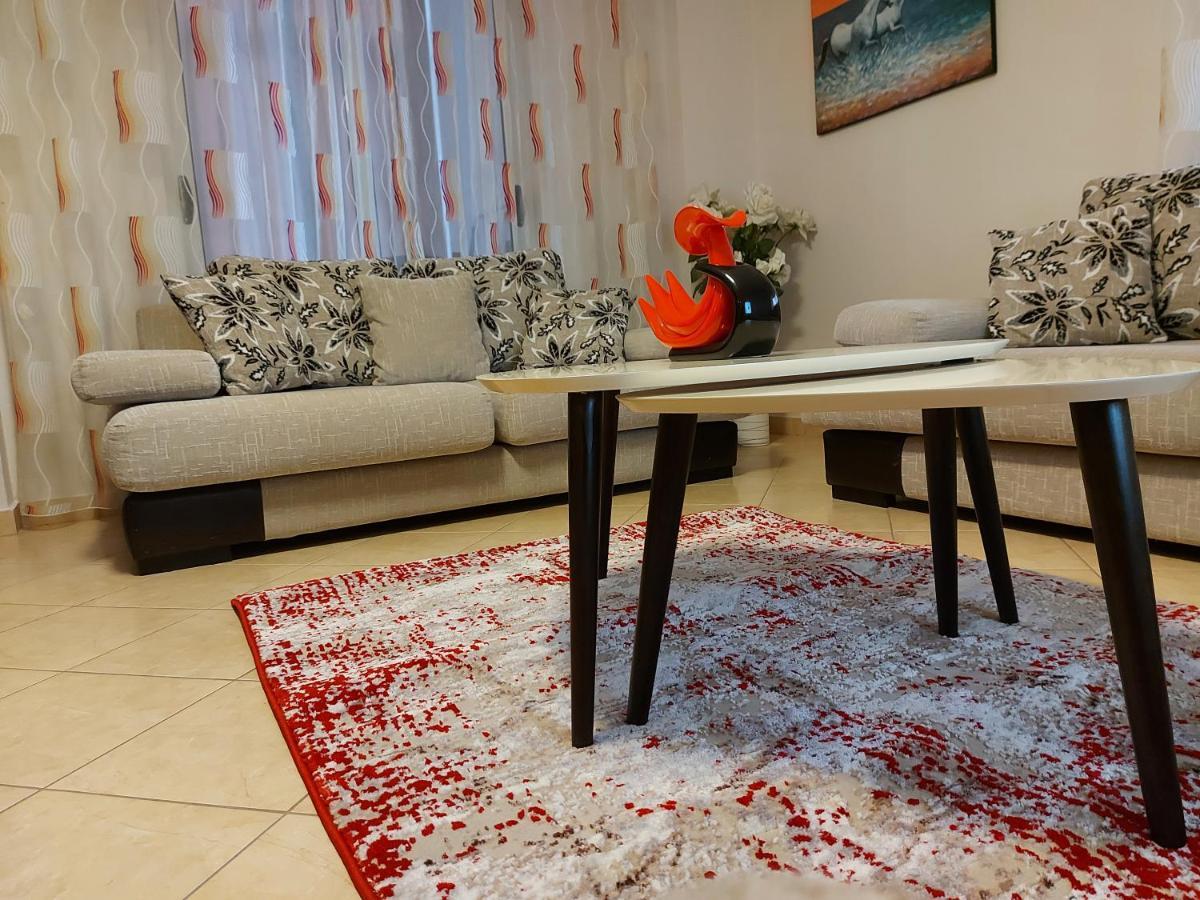 Bral Apartments 8 Two-Bedroom Beachfront Durres Exterior photo