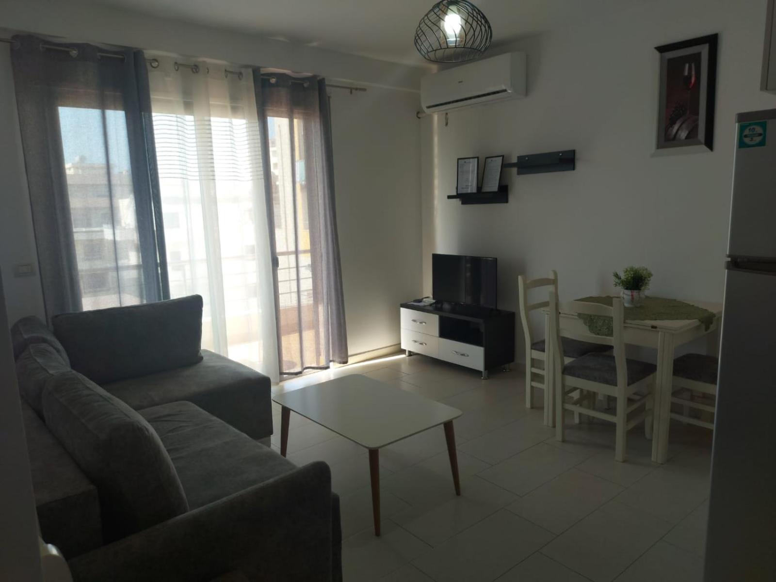 Bral Apartments 8 Two-Bedroom Beachfront Durres Exterior photo