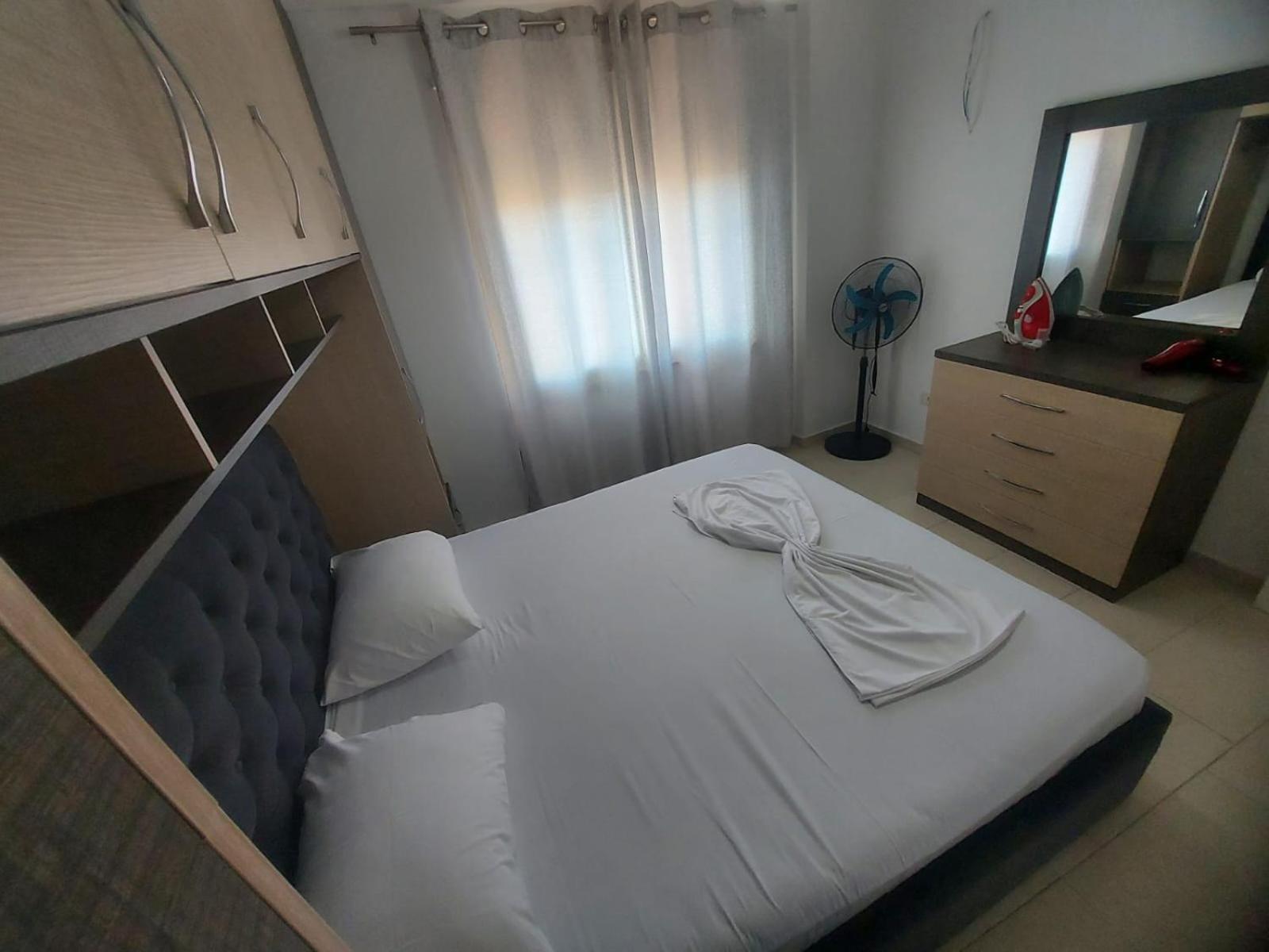 Bral Apartments 8 Two-Bedroom Beachfront Durres Exterior photo